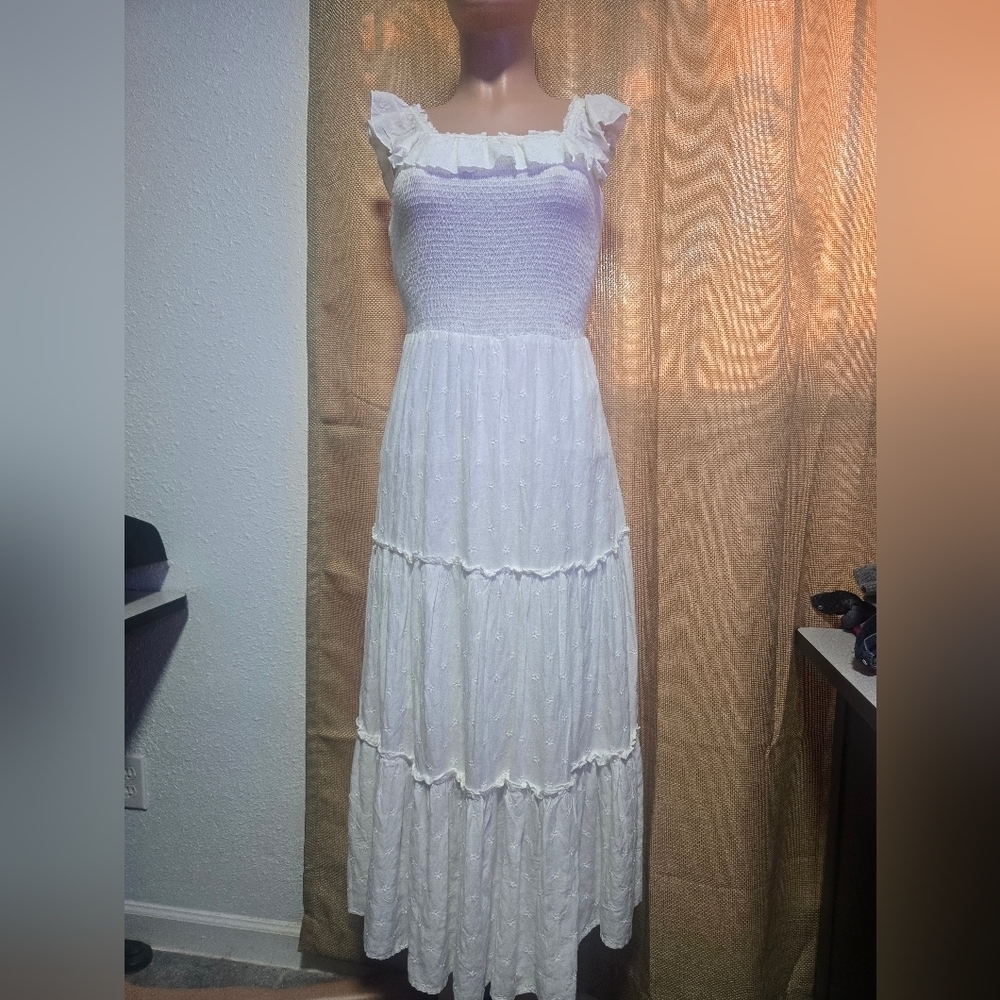 Old Navy White Ruffled Maxi Dress